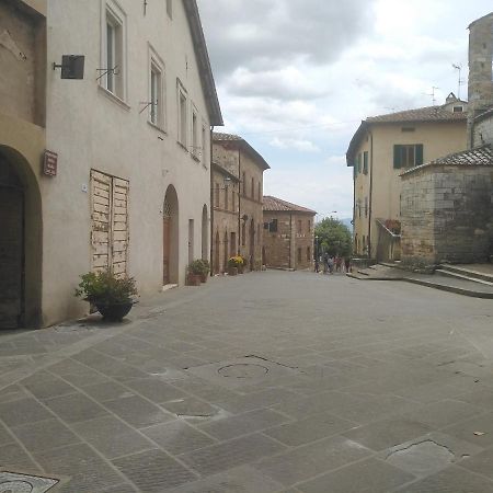 Apartamento Residenza Storica Il Pozzo San Quirico dʼOrcia Exterior foto